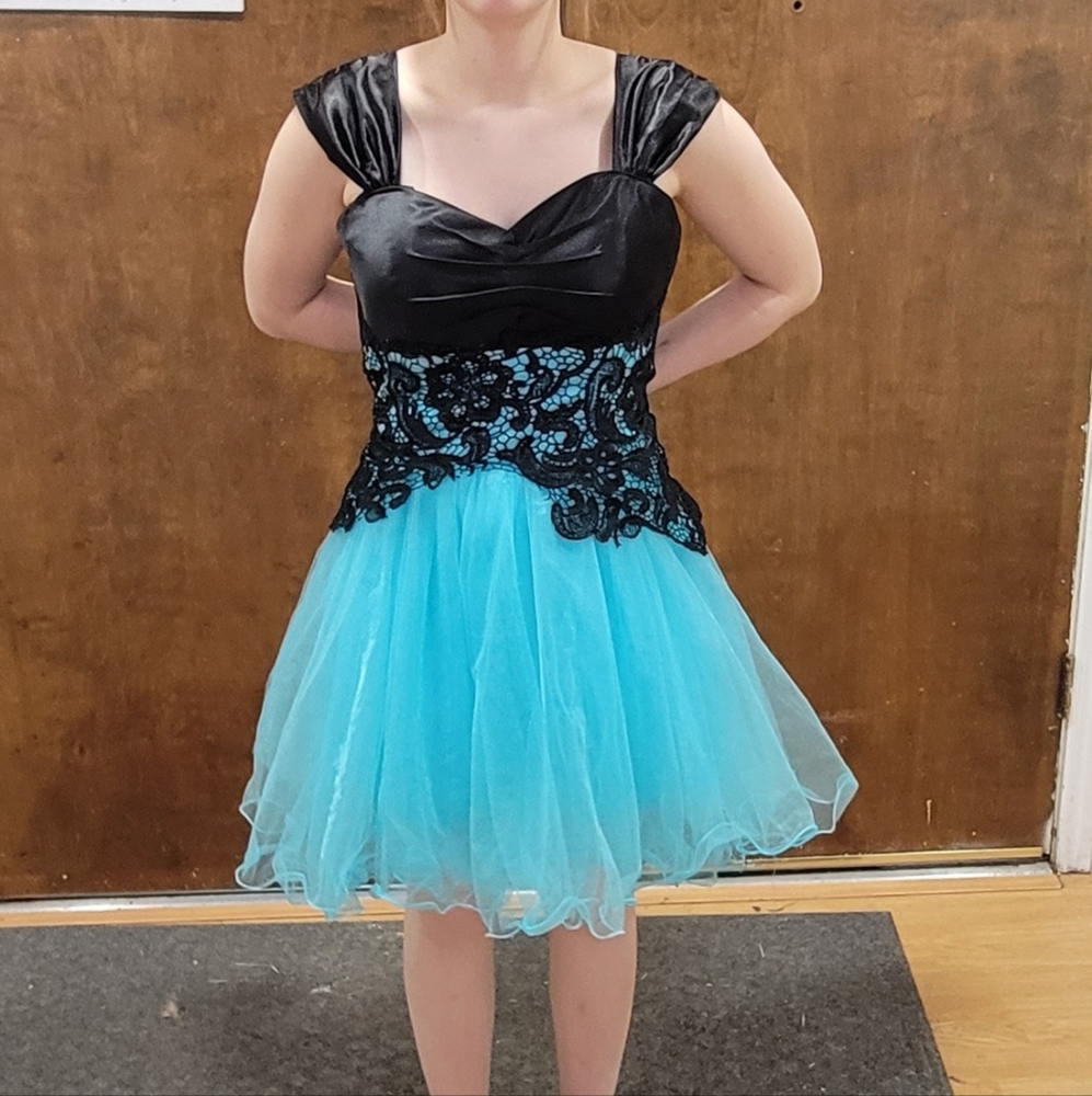 Sweetheart Homecoming/Prom Dress